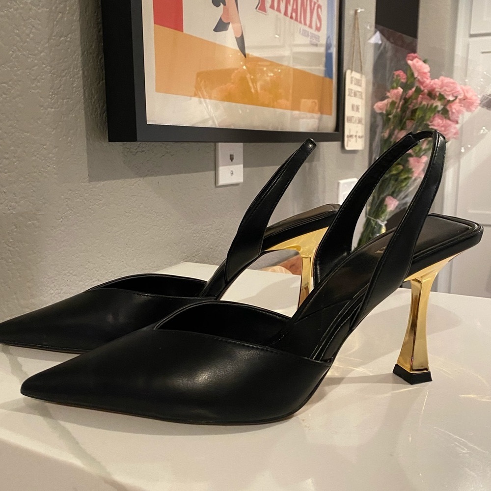 Black Pointy Heels - Gold Heels - Zara - 40 - Gently Used
